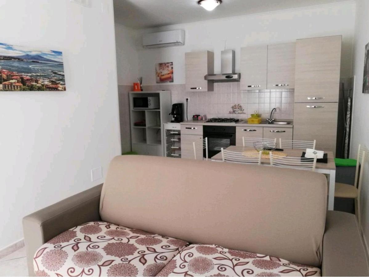 Depandance Con Piscina In Uso In Esclusivo In B&B SantʼAntonio Abate Zewnętrze zdjęcie
