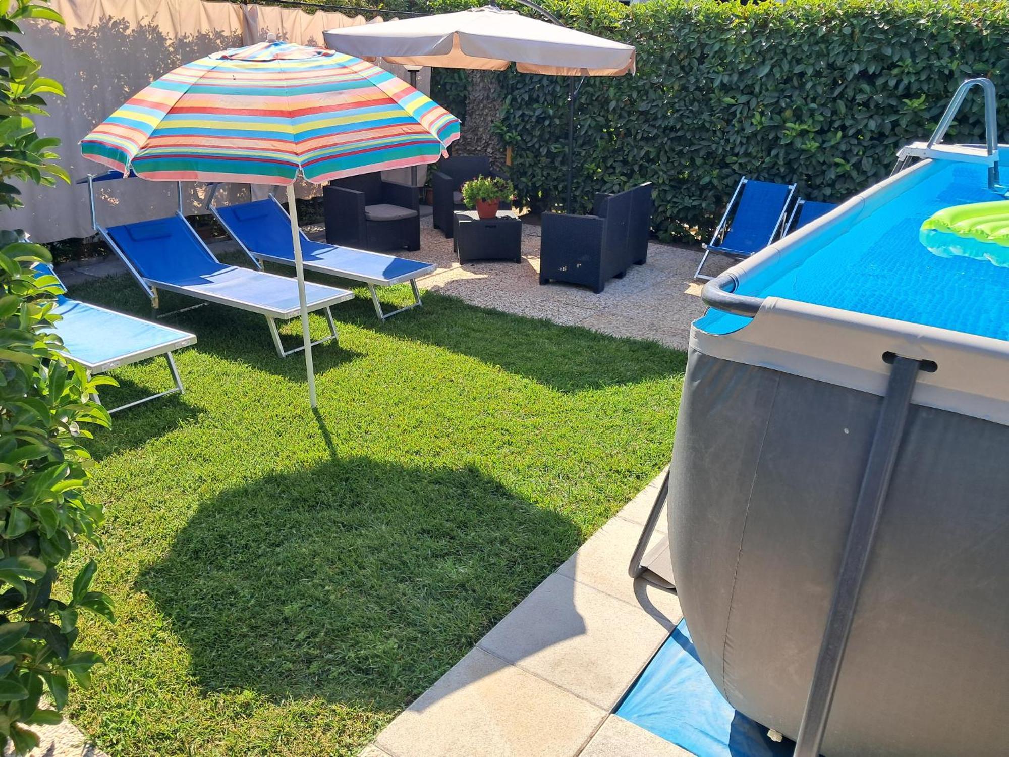 Depandance Con Piscina In Uso In Esclusivo In B&B SantʼAntonio Abate Zewnętrze zdjęcie